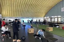 爱游戏全站 - 集结日体能课后;门兴格拉德巴赫远射贴柱备战社区盾;管理层满意;更衣室氛围转暖
