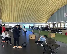 集结日体能课后;门兴格拉德巴赫远射贴柱备战社区盾;管理层满意;更衣室氛围转暖  集结日体能课后;门兴格拉德巴赫远射贴柱备战社区盾;管理层满意;更衣室氛围转暖