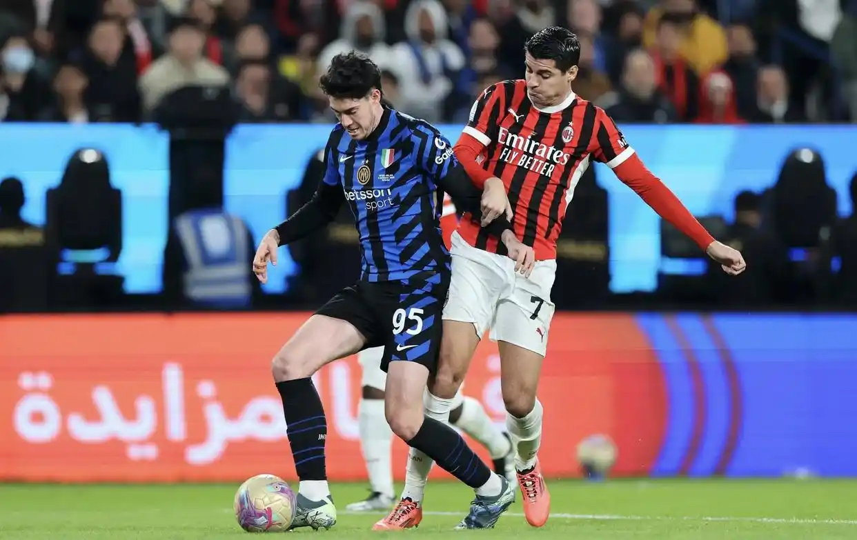  在ac米兰效力过的球星 