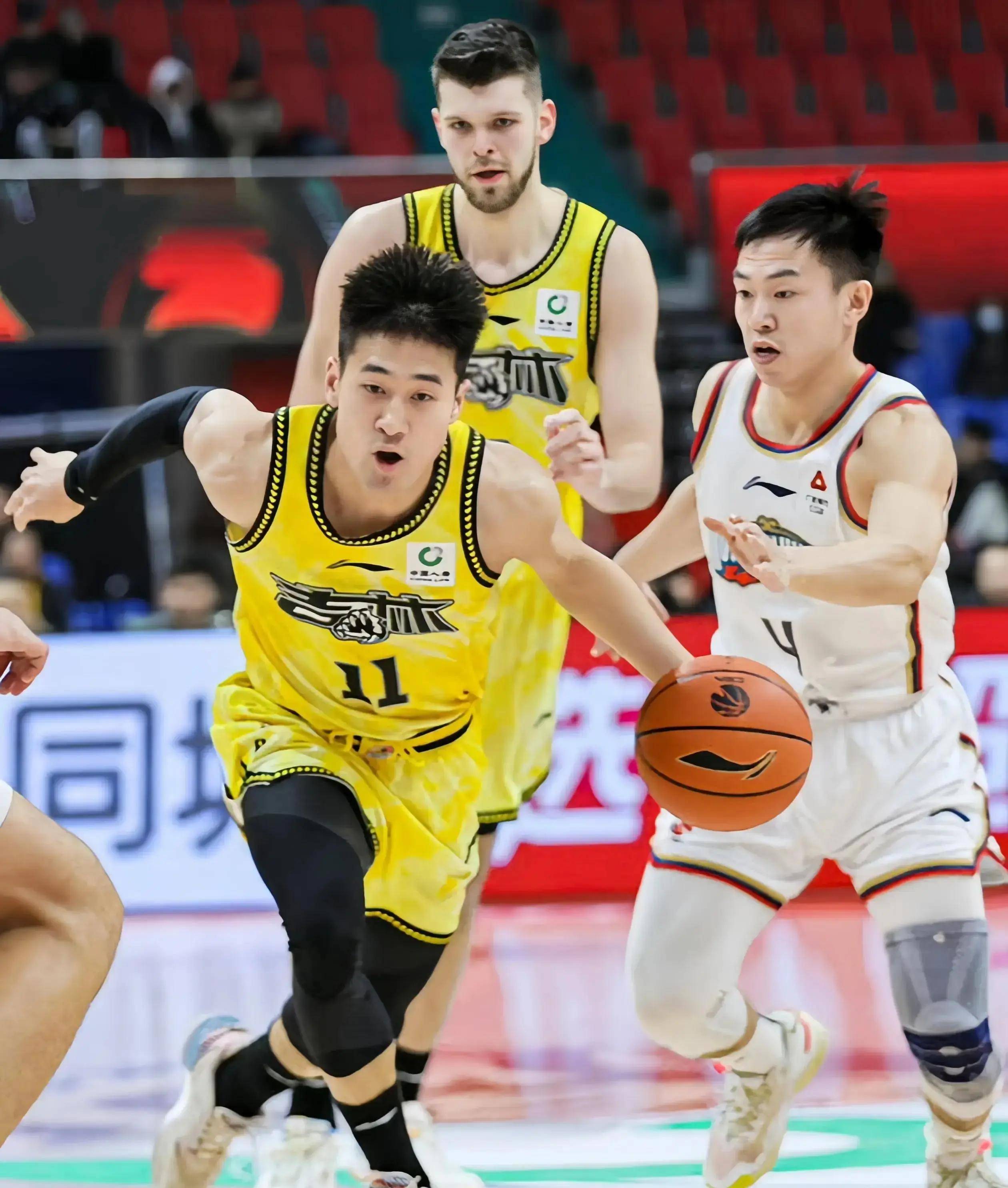 CBA季后赛今晚走向成谜,曼联扳平良机,质疑声仍在,训练强度明显提升(2025年cba赛程时间表) CBA季后赛今晚走向成谜,曼联扳平良机,质疑声仍在,训练强度明显提升(2025年cba赛程时间表)