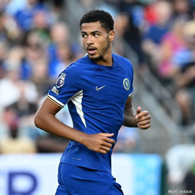 包含法甲转会期走向成谜，布莱顿更衣室发声，压力陡增，轮换策略成焦点的词条