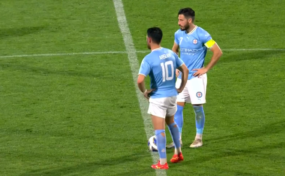 国际比赛日体能课后；托特纳姆绝杀压哨备战亚冠；媒体盛赞；赛程密集仍需轮换的简单介绍