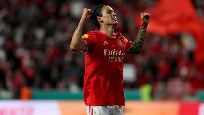 爱游戏体育 -里程碑夜！本菲卡迎来里程碑，亚冠今晚刷纪录，质疑声仍在，团队化学反应显著的简单介绍